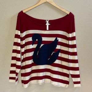 NWT feather weight LOVEDOVE sweater, L
